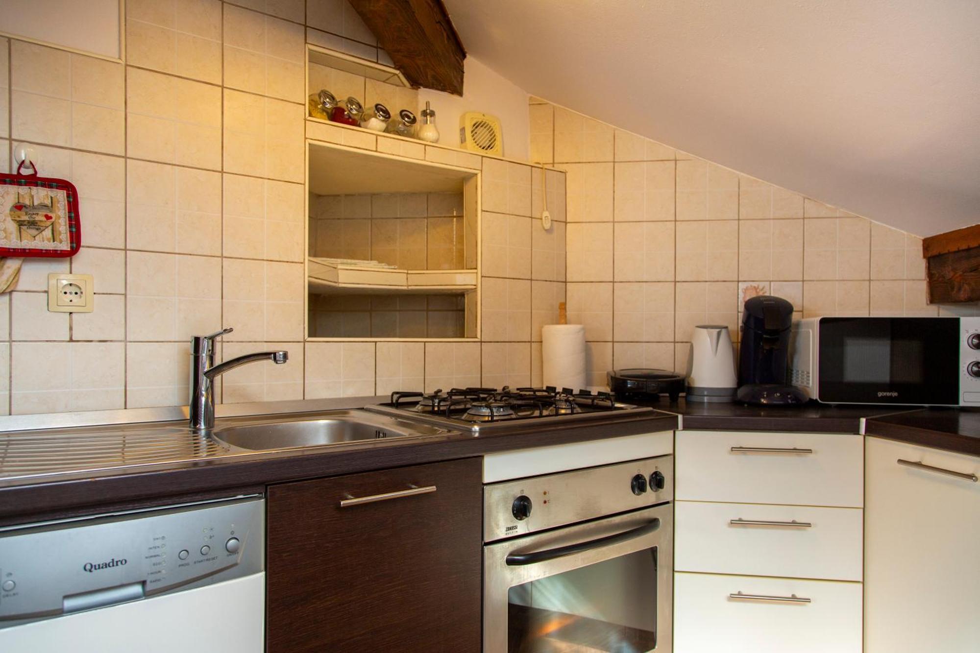 Apartman Viki Stinjan プーラ エクステリア 写真