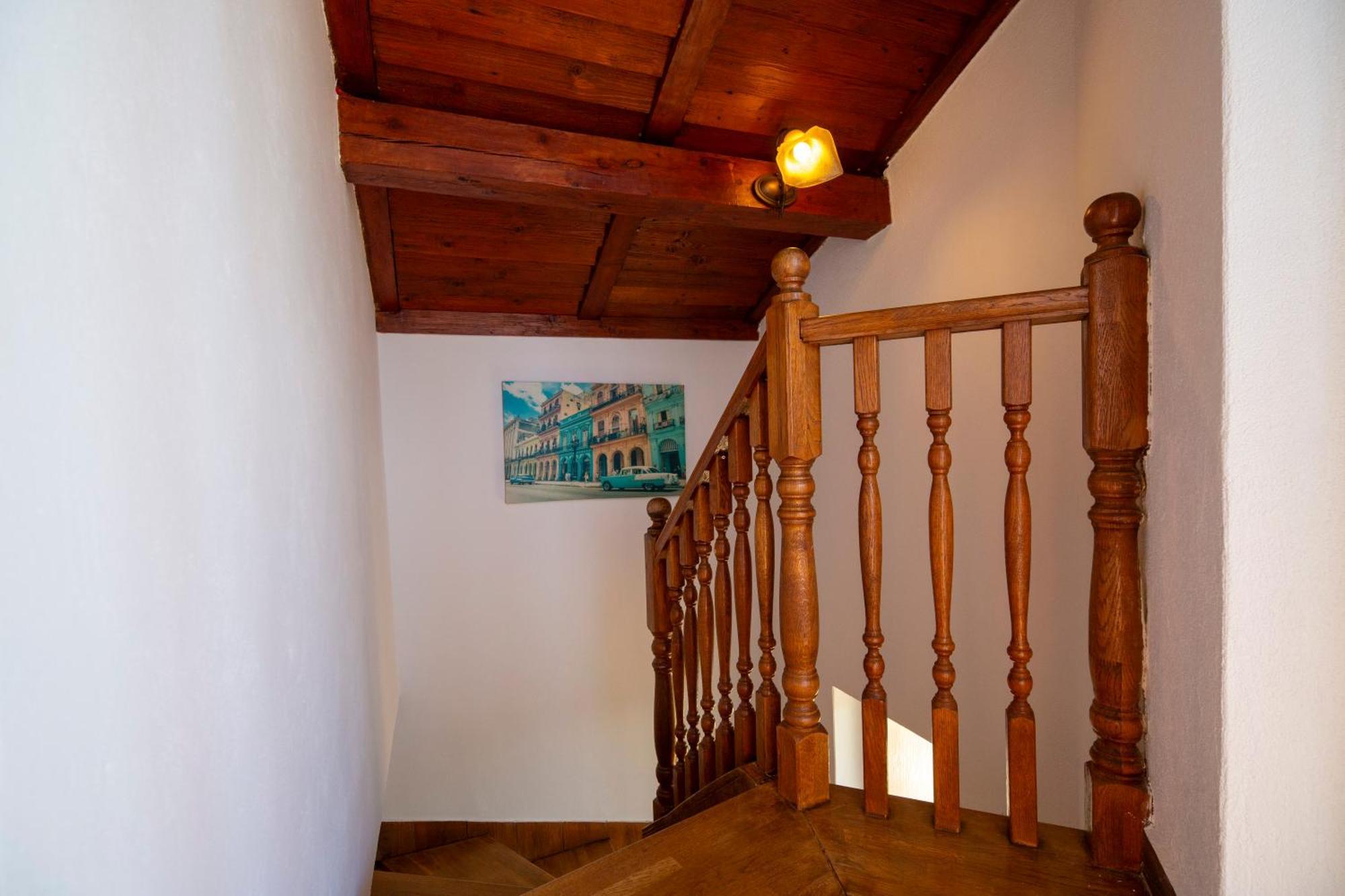 Apartman Viki Stinjan プーラ エクステリア 写真